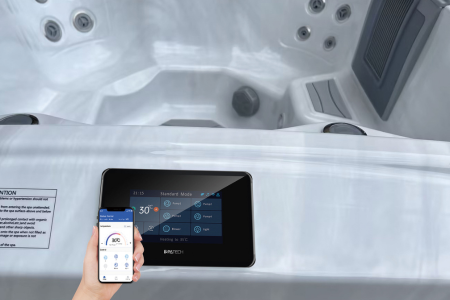 spa intelligent bestuurd door mobiel